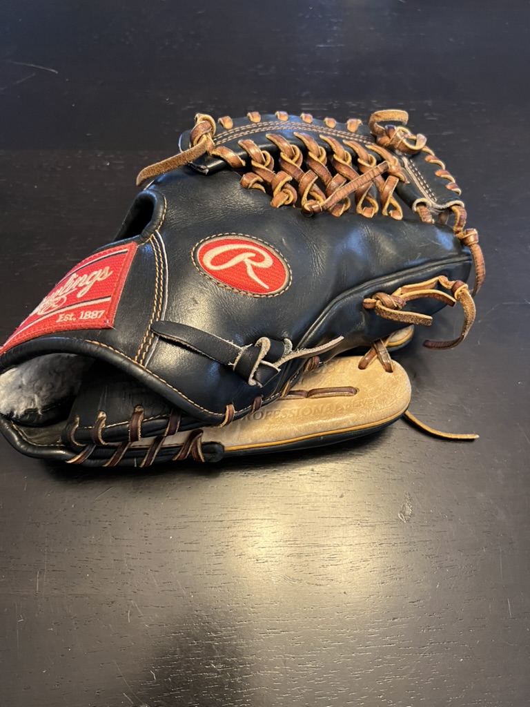 Rawlings Pro Preferred Modified Trapeze - Before